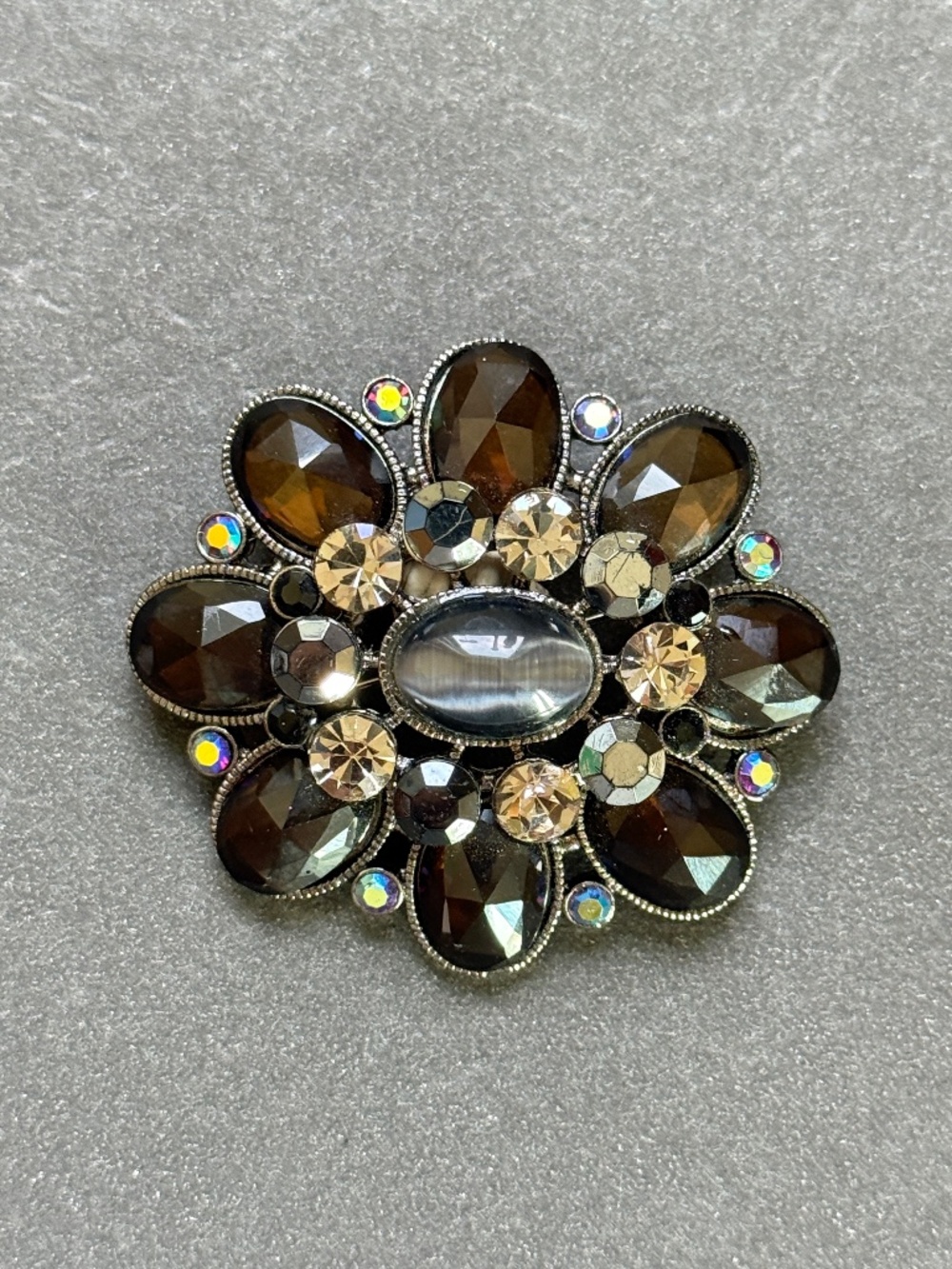 VINTAGE Floral Starburst Brooch